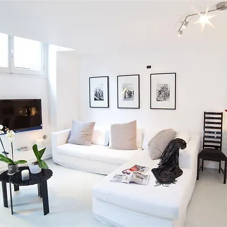 Nostromondo Ciancaleoni Palace Apartamento