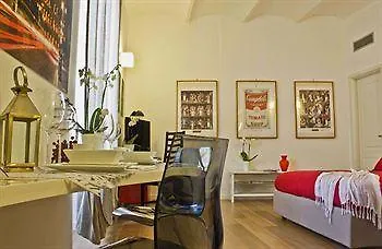 Nostromondo Ciancaleoni Palace *