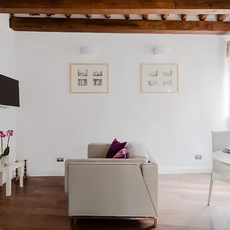 Nostromondo Ciancaleoni Palace