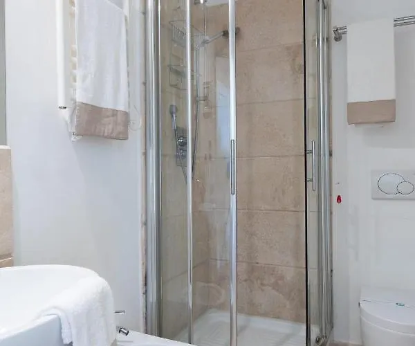 Nostromondo Ciancaleoni Palace *