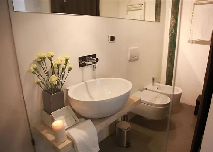 Nostromondo Ciancaleoni Palace