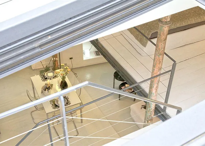 Nostromondo Ciancaleoni Palace Рим