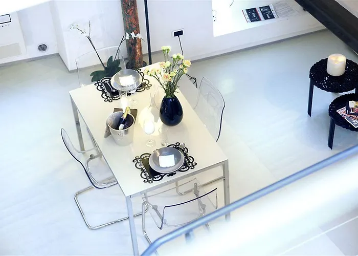 Nostromondo Ciancaleoni Palace * Рим