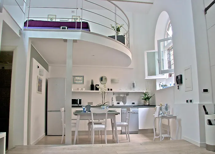 Nostromondo Ciancaleoni Palace Рим