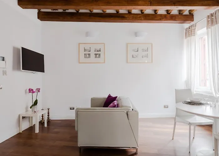 Nostromondo Ciancaleoni Palace