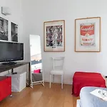 Nostromondo Ciancaleoni Palace רומא